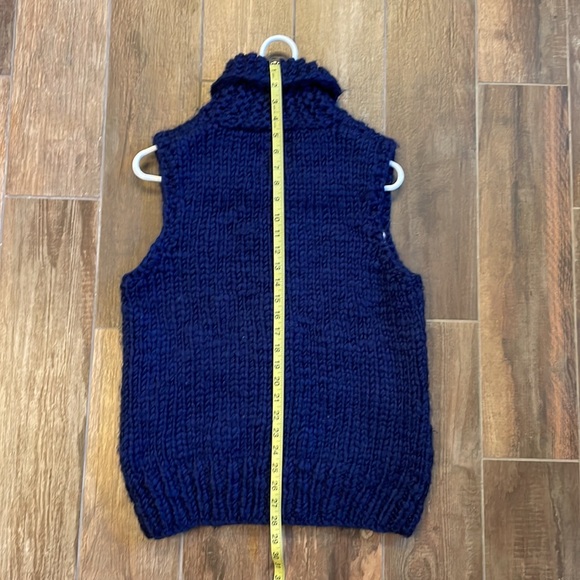 American Eagle sweater vest size medium - Picture 4 of 5